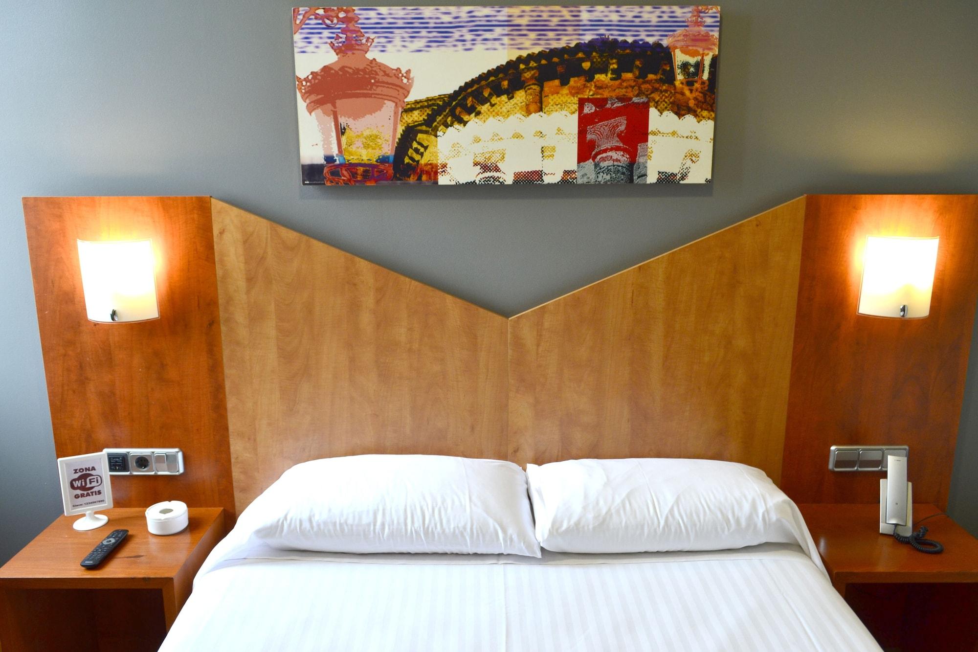 אבילס Hotel Alda Palacio Valdes מראה חיצוני תמונה