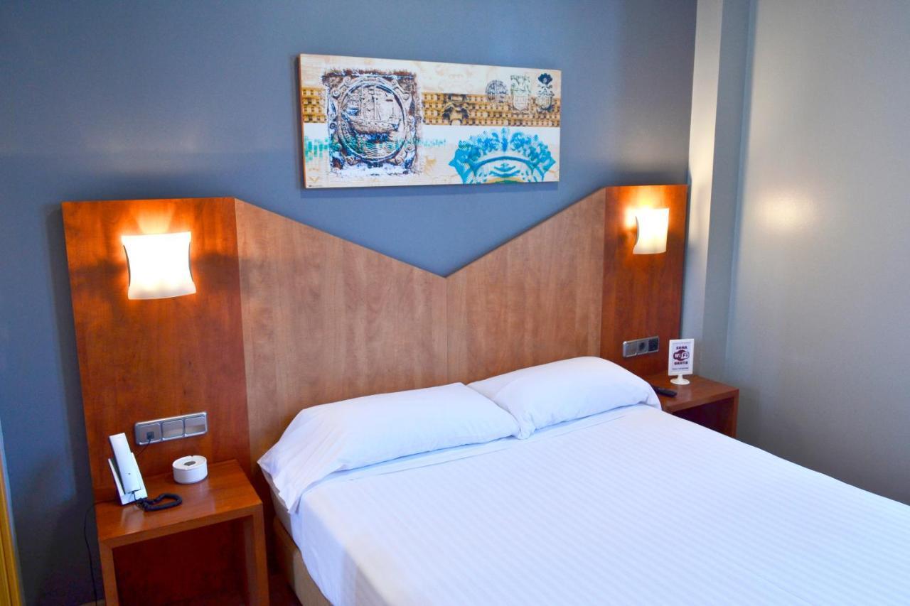 אבילס Hotel Alda Palacio Valdes מראה חיצוני תמונה