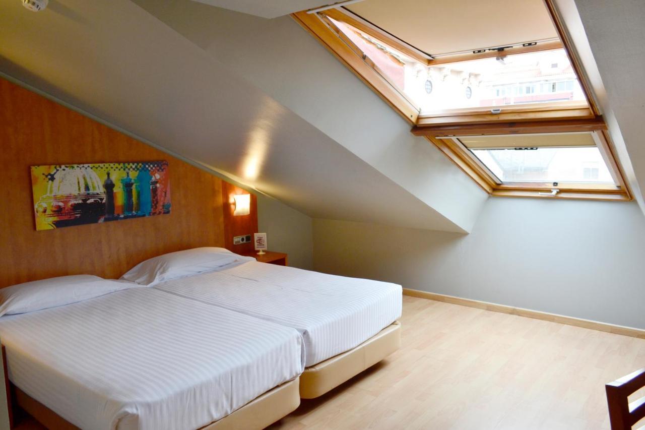 אבילס Hotel Alda Palacio Valdes מראה חיצוני תמונה