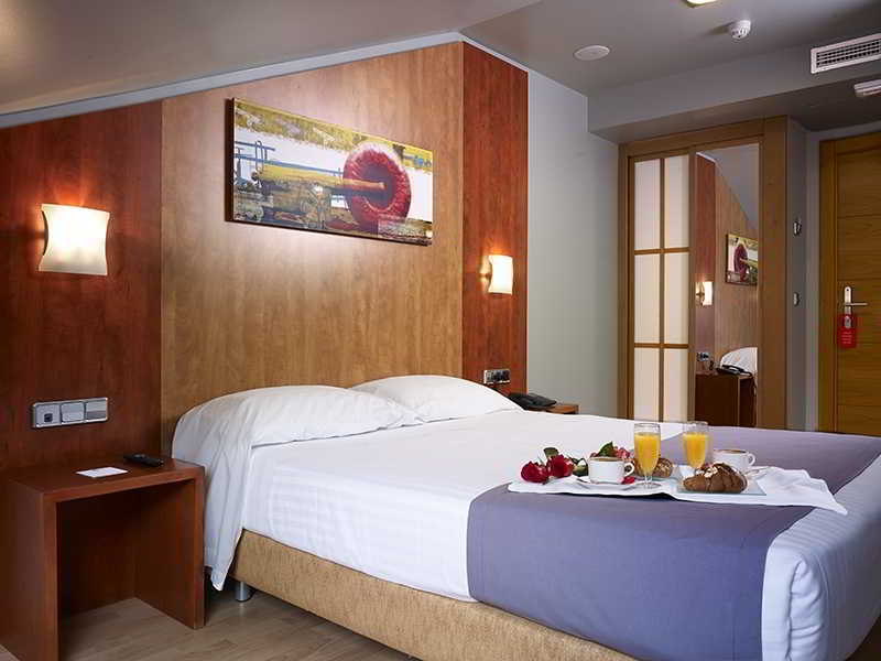 אבילס Hotel Alda Palacio Valdes מראה חיצוני תמונה