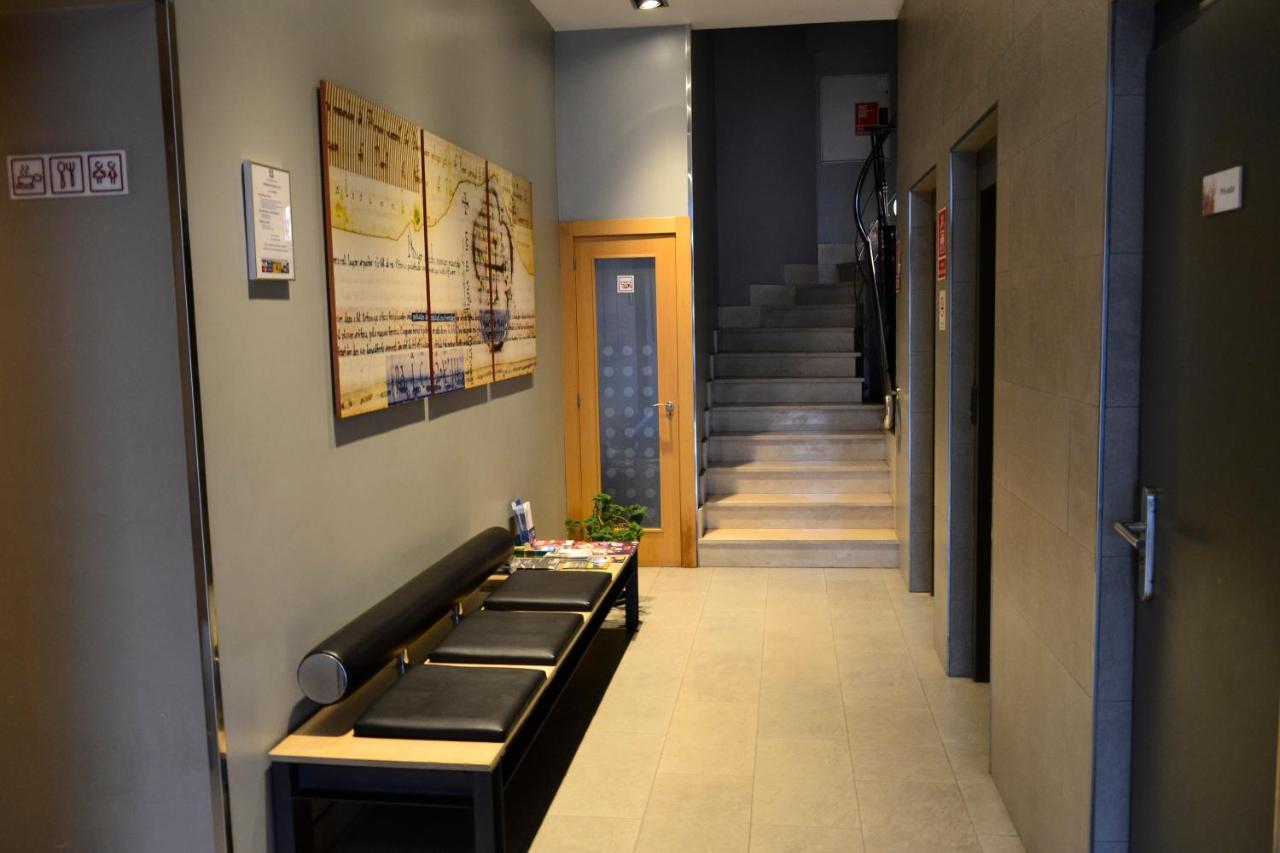אבילס Hotel Alda Palacio Valdes מראה חיצוני תמונה